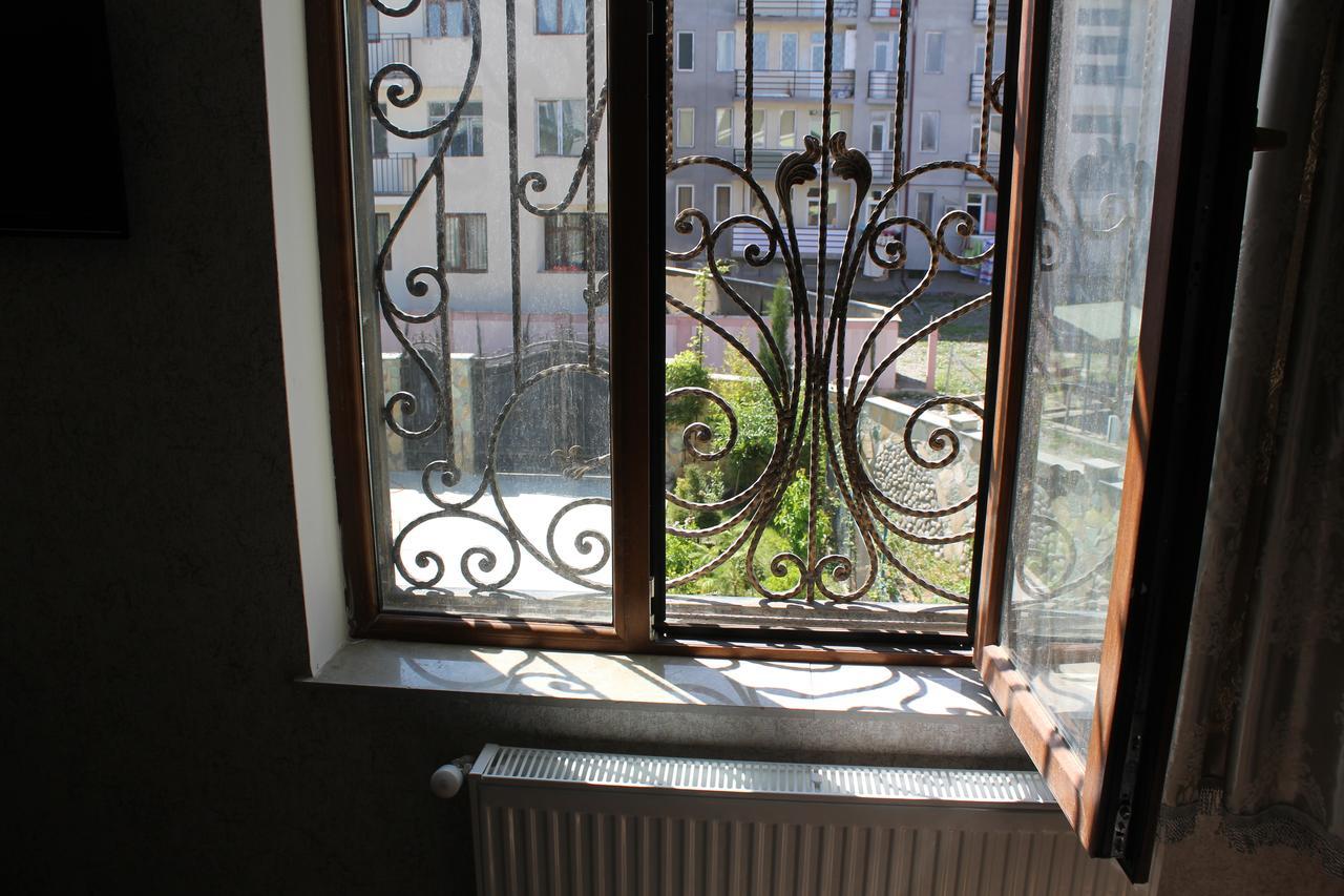 Hotel Mimino Tbilisi ภายนอก รูปภาพ